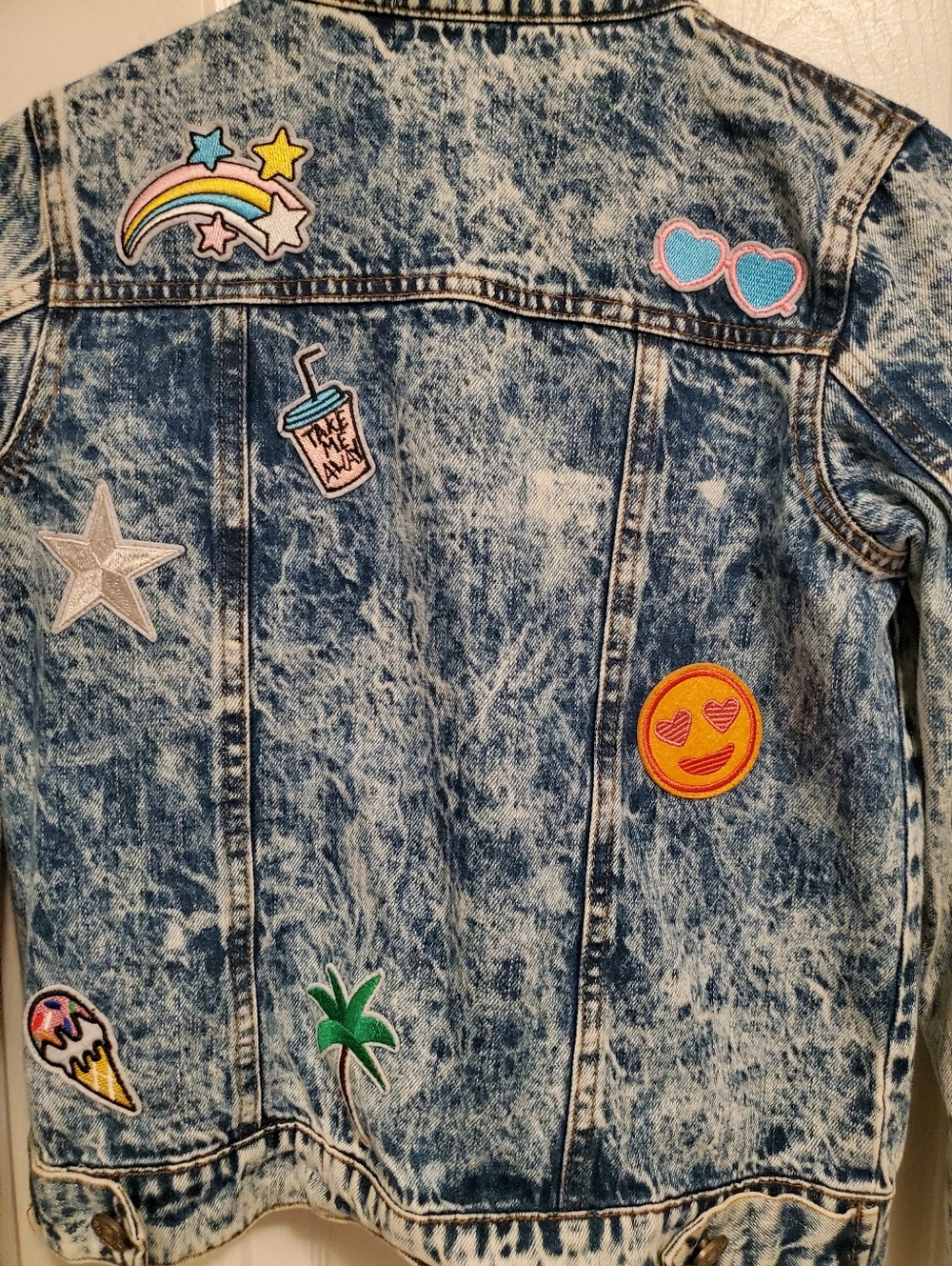 Girls Lola and the Boys Acid Wash Denim Jacket with Patches Size 14 - Picture 7 of 9